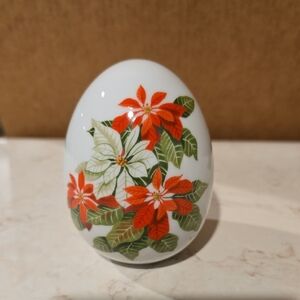 Vintage Avon Collectible Porcelain Egg - 1987